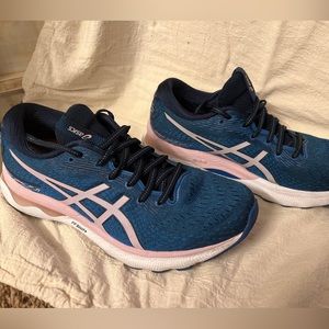 ASICS Gel Nimbus 24 size 10